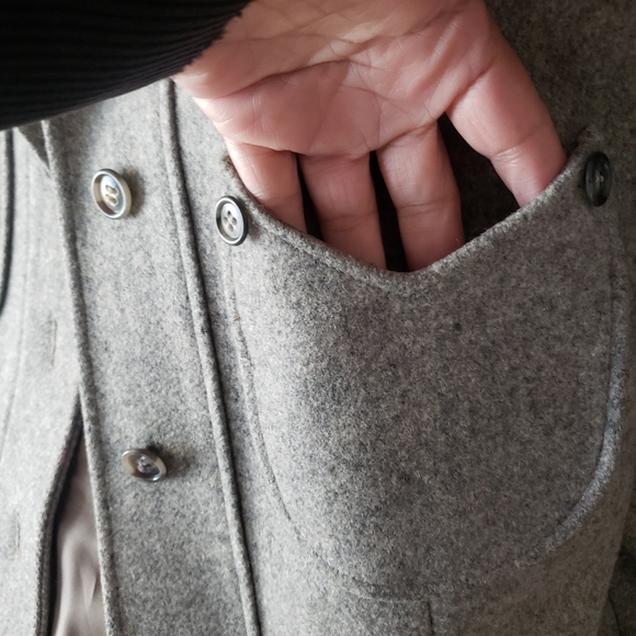 VINTAGE 1970's Wool/Rabbit Pea Coat! - Picture 6 of 15